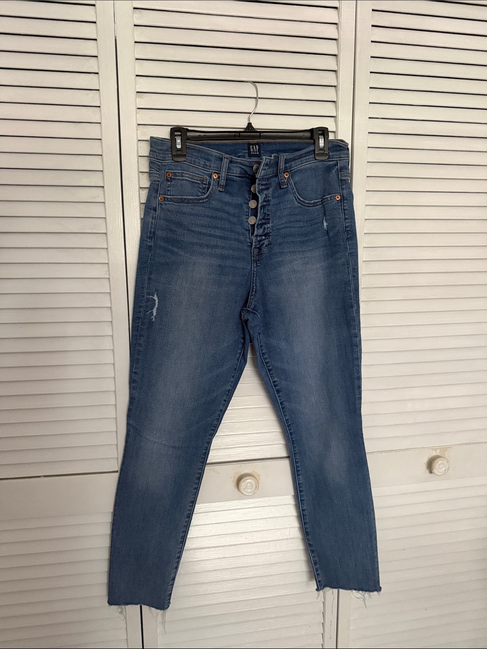 GAP Mid- Rise Skinny Jeans in Blue Wash